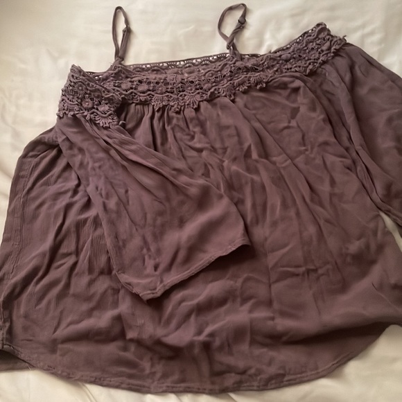 Xhilaration small blouse - Picture 3 of 3